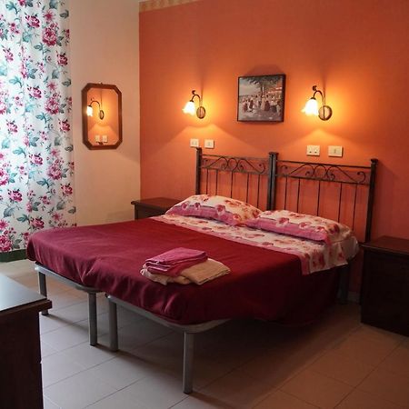 Hotel Villa Morgana เวียเรจโจ ภายนอก รูปภาพ