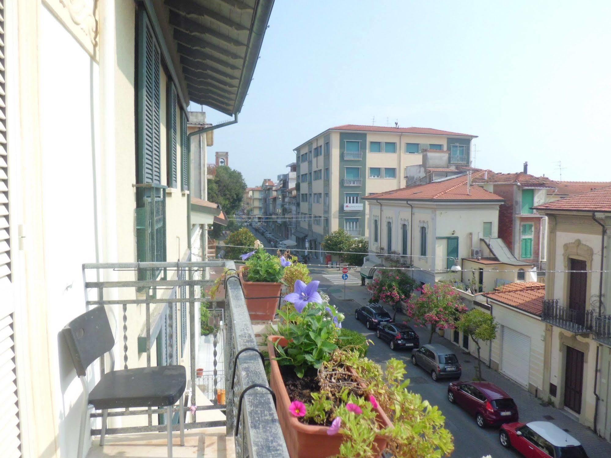 Hotel Villa Morgana เวียเรจโจ ภายนอก รูปภาพ