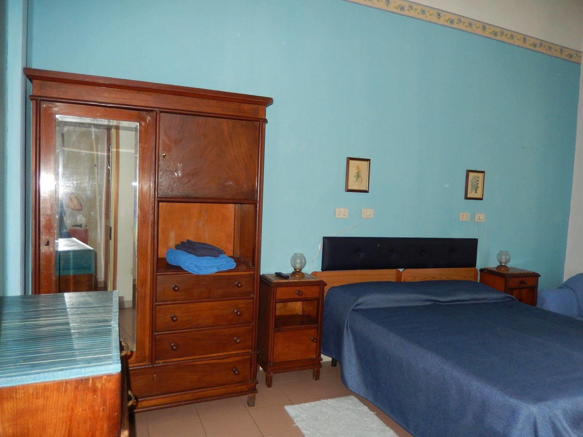 Hotel Villa Morgana เวียเรจโจ ภายนอก รูปภาพ