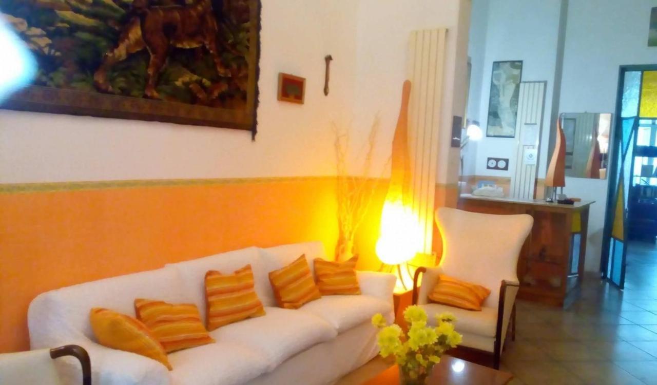 Hotel Villa Morgana เวียเรจโจ ภายนอก รูปภาพ